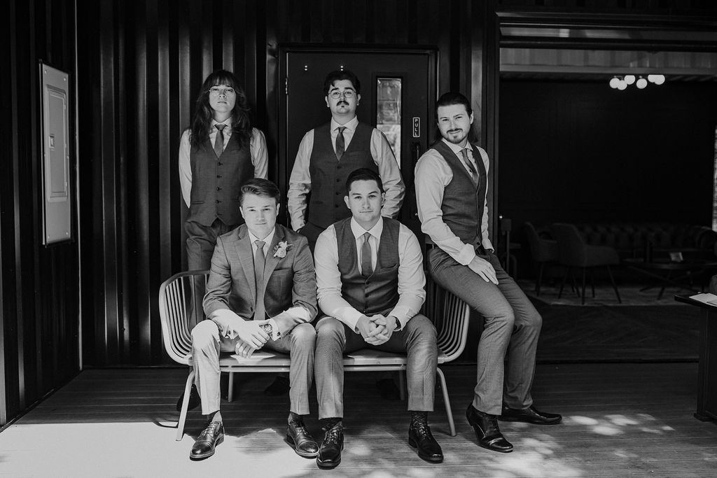 groomsmen getting ready photos 