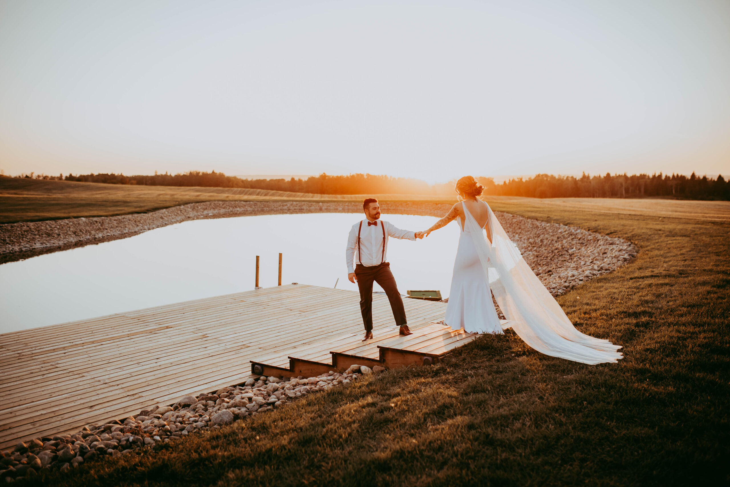 Red Deer wedding photographer Leah Tyler-Szucki — 52 North Tin Roof Central Alberta weddings